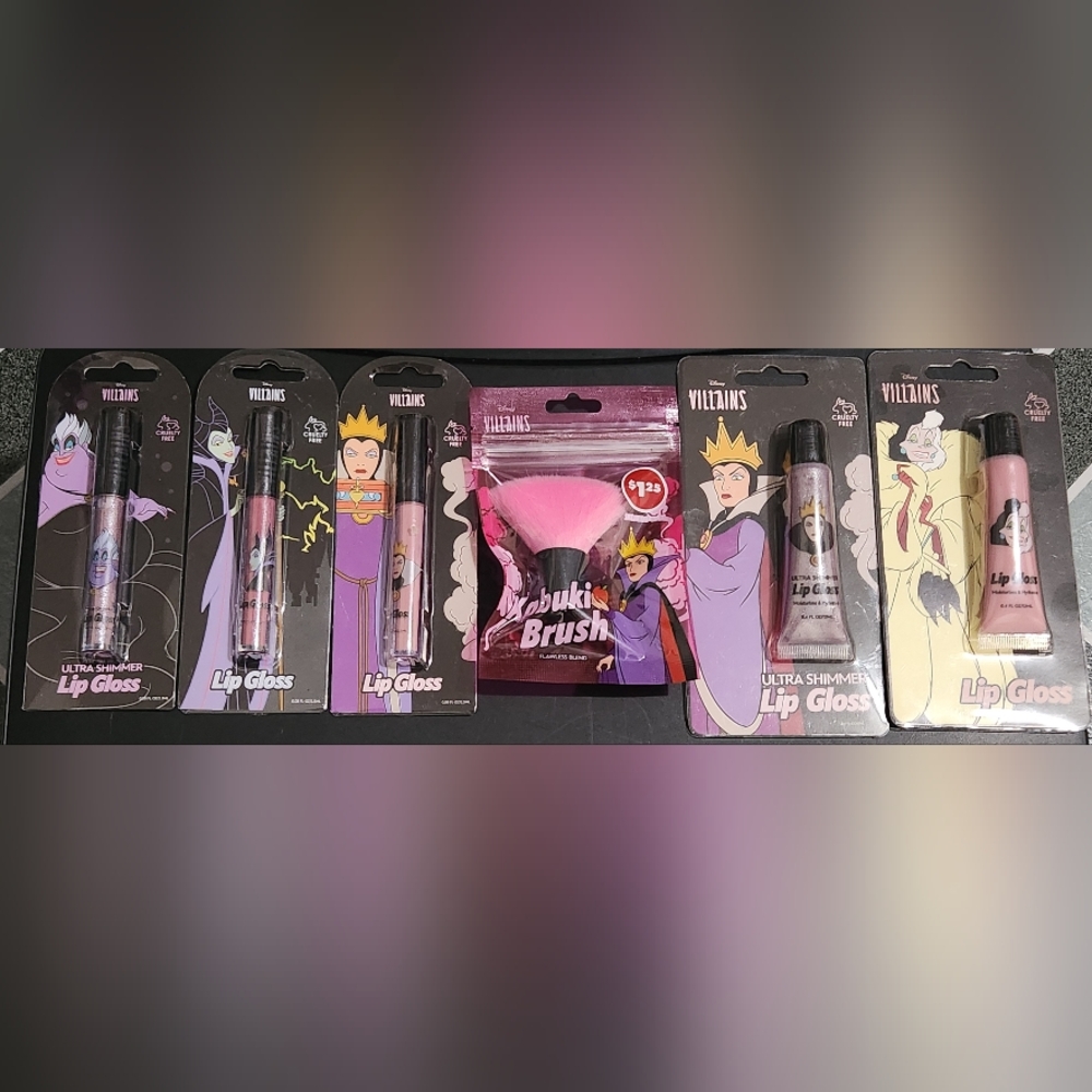 Disney Villains (Maleficent, Cruella De Vil & More) Lip Gloss & Kabuki Brush